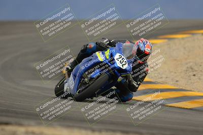 media/Jan-14-2023-SoCal Trackdays (Sat) [[497694156f]]/Turn 12 (120pm)/